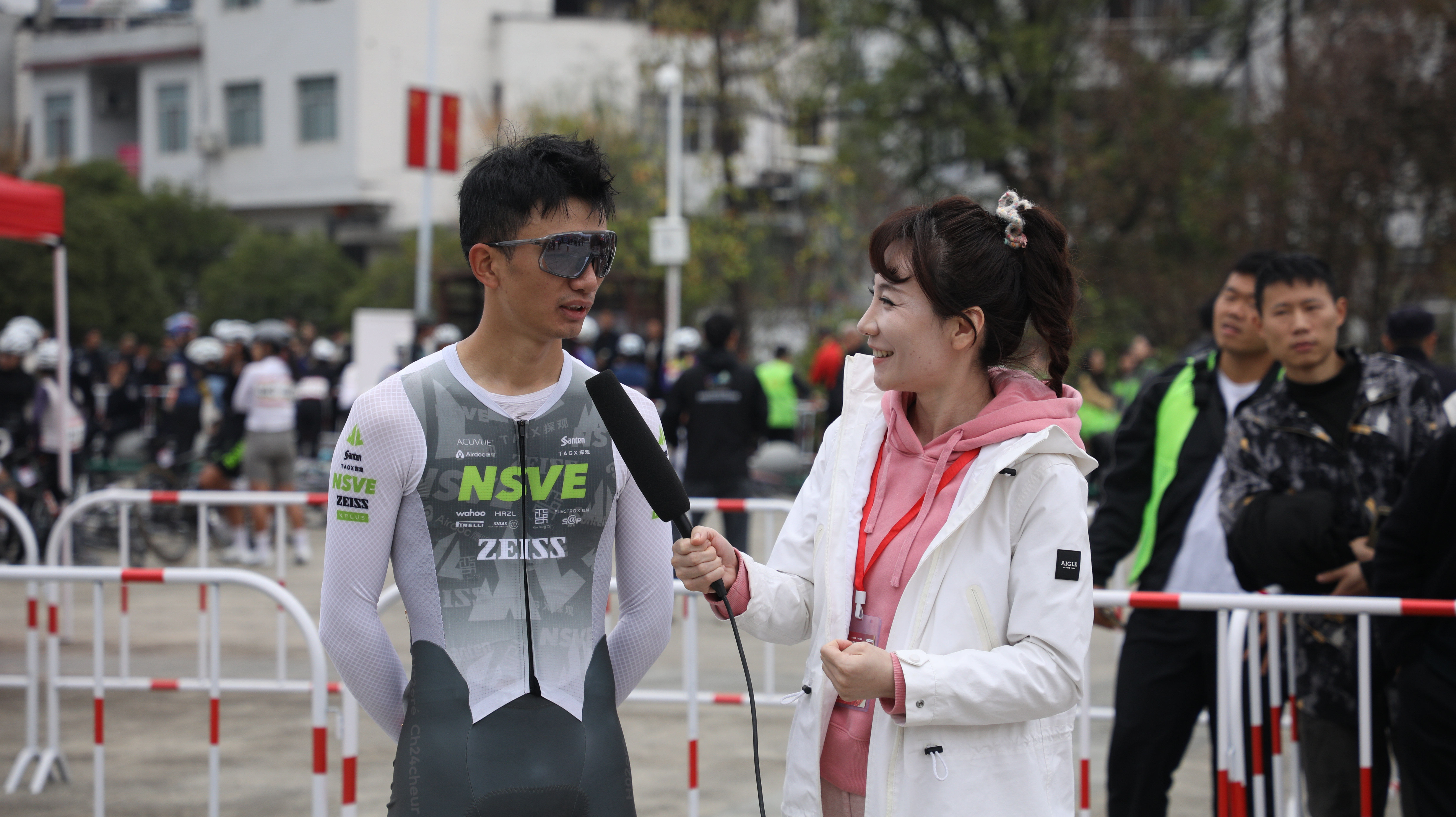 比利时代表团在自行车赛中夺冠
